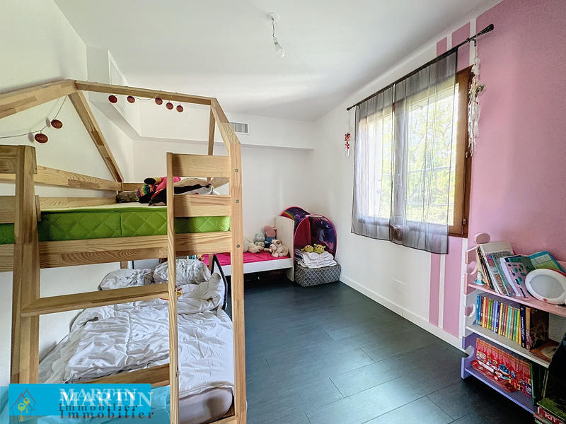 Villa - 182 m² - 6 pièces