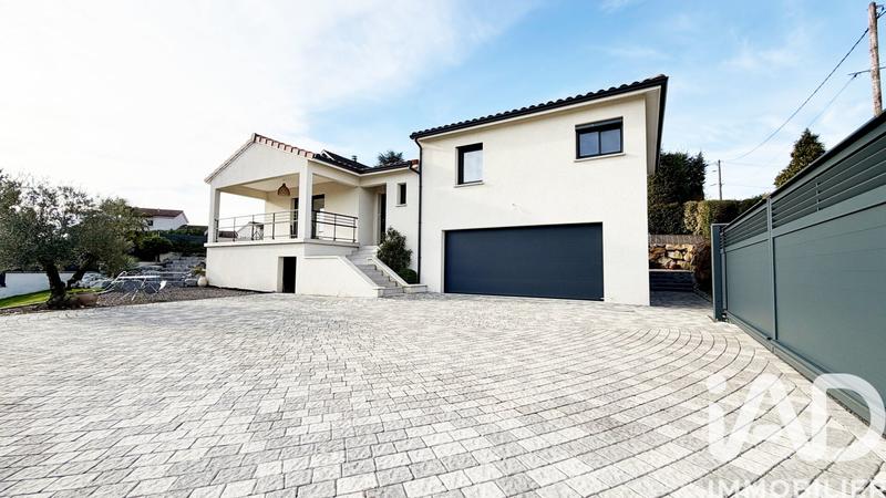 Maison - 106 m² - 5 pièces