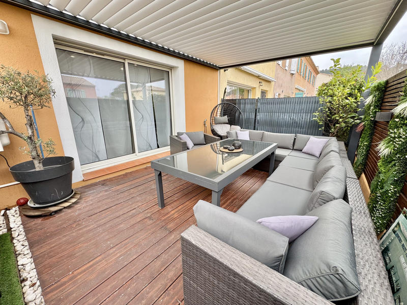 Maison - 85 m² - 4 pièces