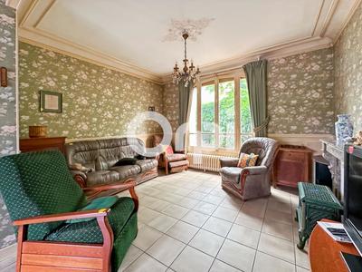 Maison - 314 m² - 10 pièces