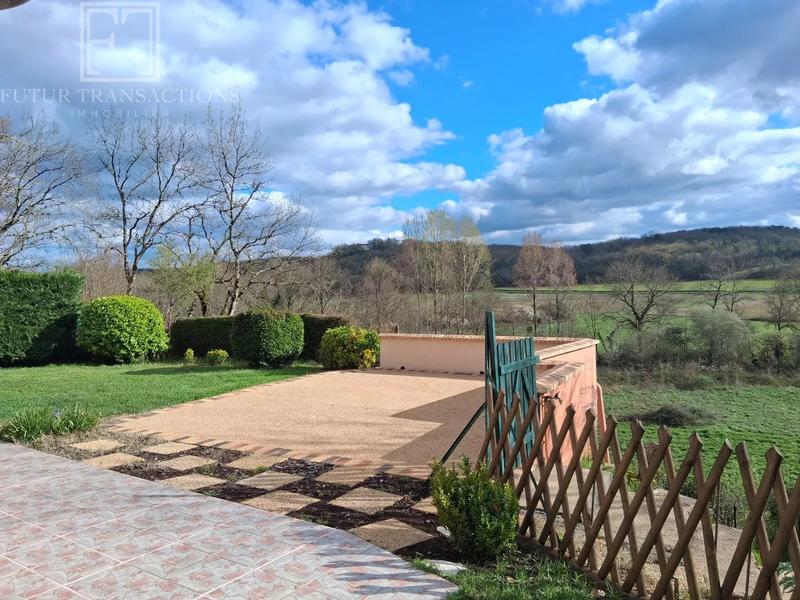 Maison de village - 75 m² - 4 pièces