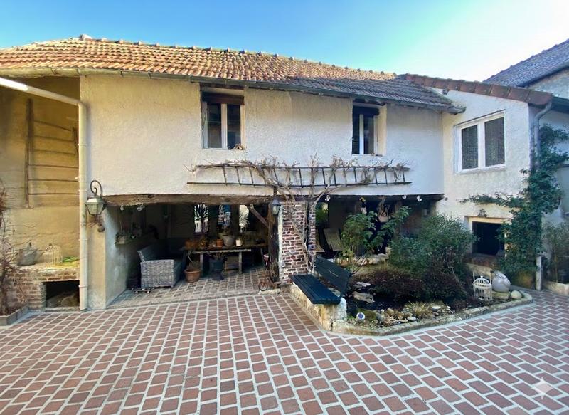 Maison ancienne - 180 m² - 9 pièces