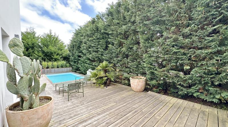 Maison d'architecte - 170 m² - 5 pièces