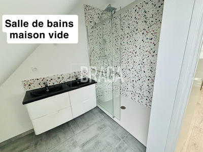 Immeuble - 210 m² - 9 pièces