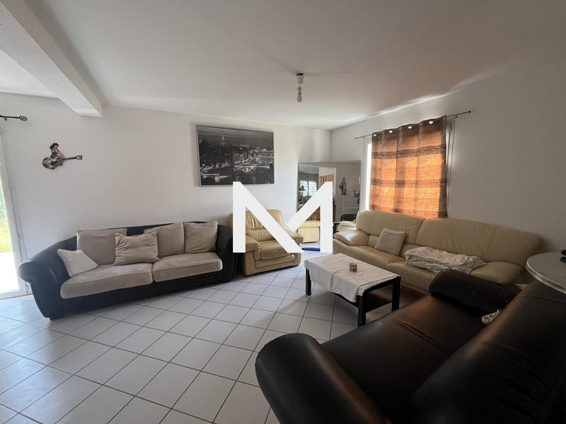 Maison - 96 m² - 4 pièces