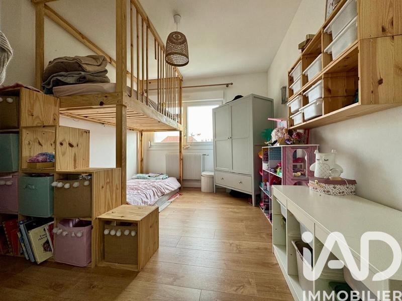 Maison - 98 m² - 5 pièces