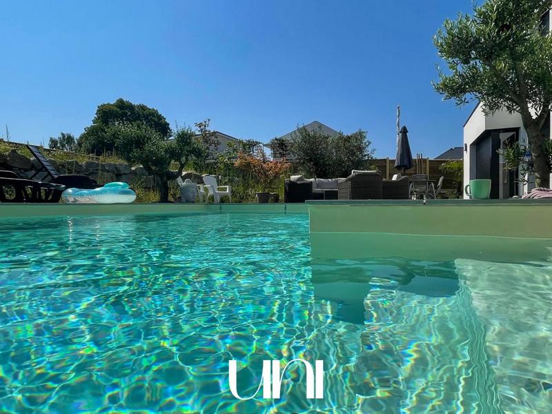 Maison - 185 m² - 6 pièces