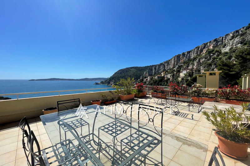 Appartement - 96 m² - 4 pièces