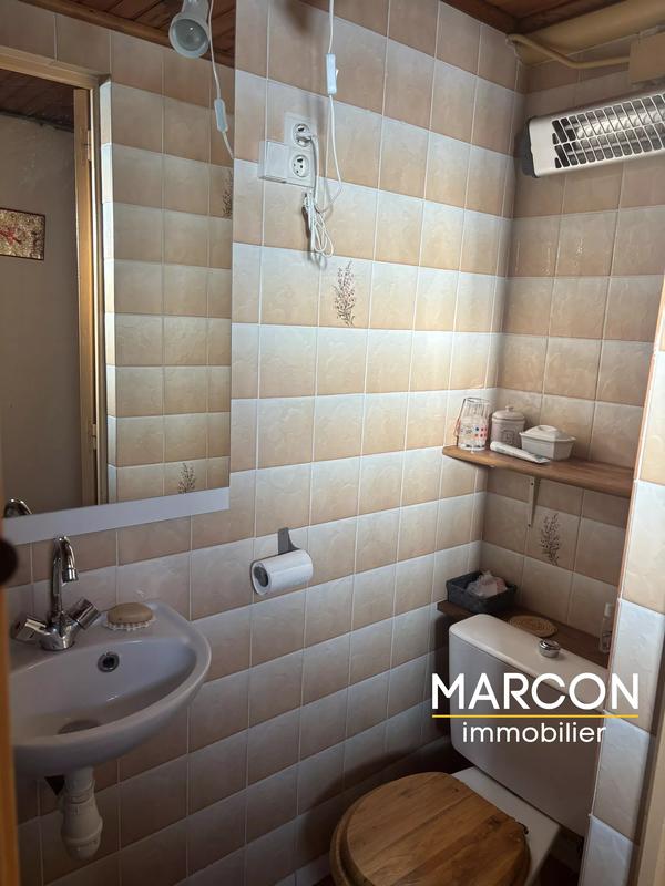 Maison - 196 m² - 7 pièces