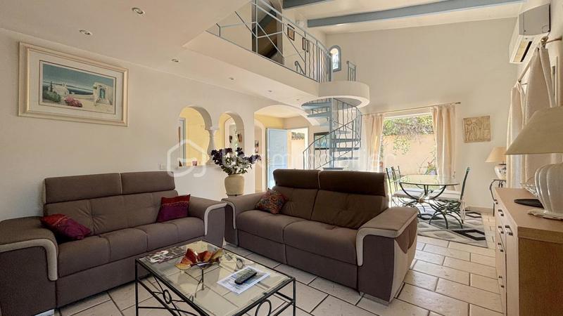 Maison - 141 m² - 5 pièces