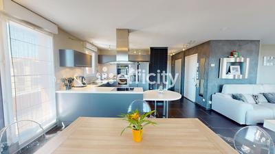 Appartement - 108 m² - 5 pièces