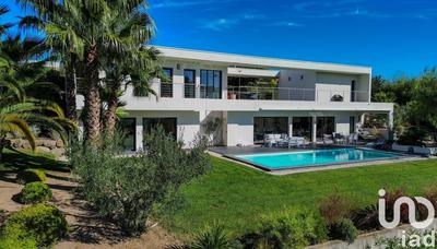 Maison de maîtres - 185 m² - 6 pièces