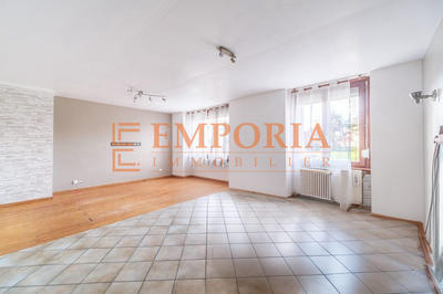 Appartement - 83 m² - 4 pièces