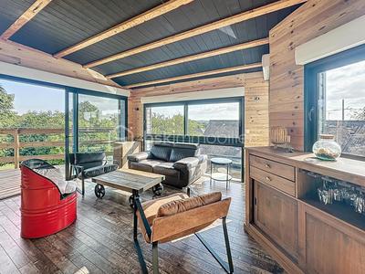 Maison d'architecte - 137 m² - 5 pièces