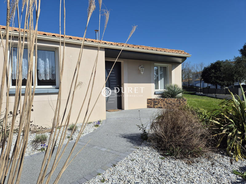 Maison - 99 m² - 5 pièces