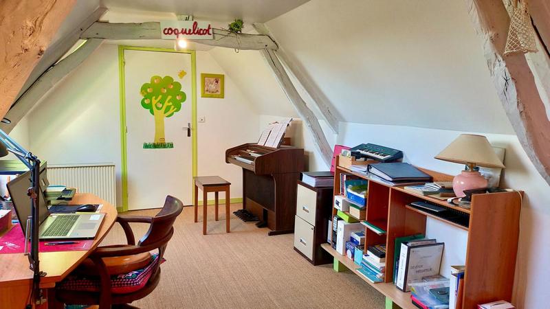 Maison - 239 m² - 10 pièces