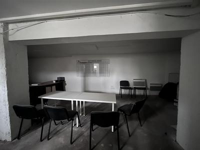 Local commercial - 128 m² - 3 pièces