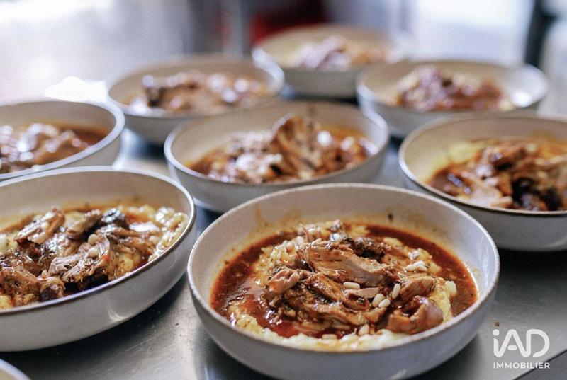 Local commercial - 102 m²