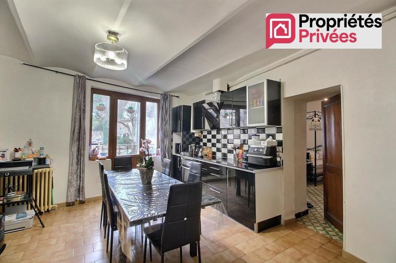 Maison de village - 153 m² - 10 pièces