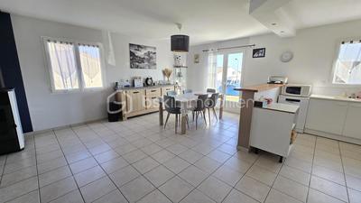 Maison - 100 m² - 4 pièces