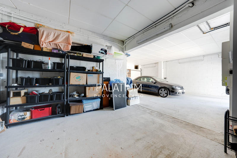 Maison - 233 m² - 4 pièces