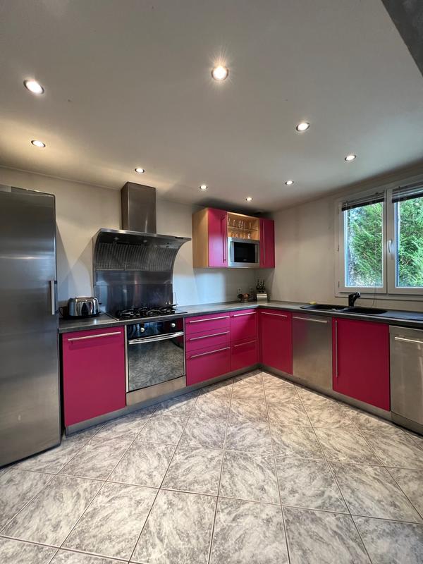 Maison - 192 m² - 5 pièces