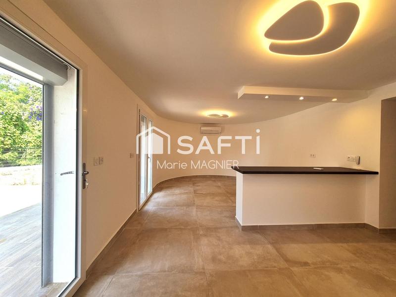 Maison - 266 m² - 7 pièces