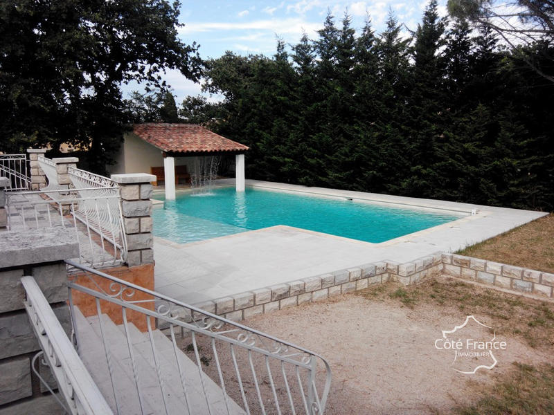 Villa - 120 m² - 5 pièces