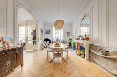 Appartement - 186 m² - 6 pièces