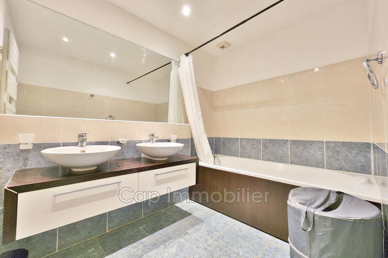 Maison - 137 m² - 4 pièces