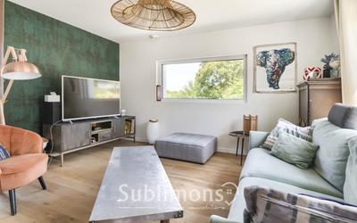 Maison contemporaine - 208 m² - 8 pièces