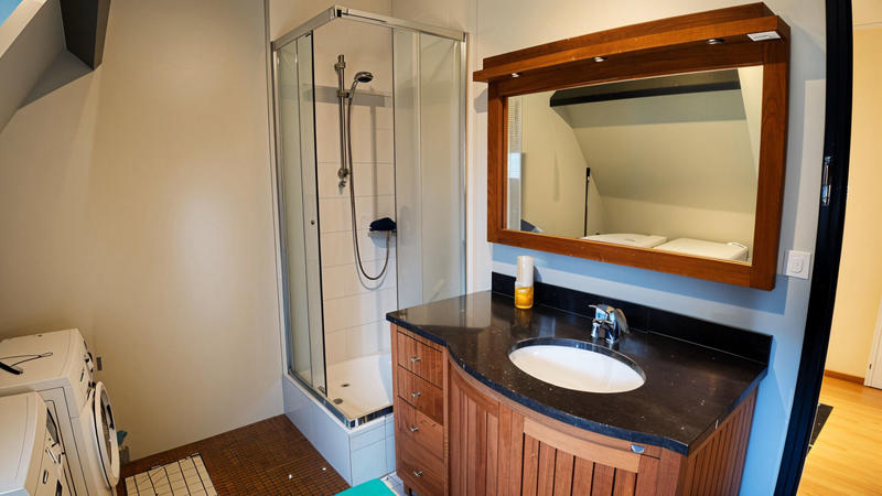 Maison - 245 m² - 7 pièces