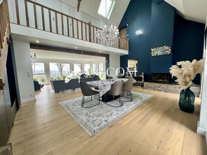 Villa - 179 m² - 6 pièces