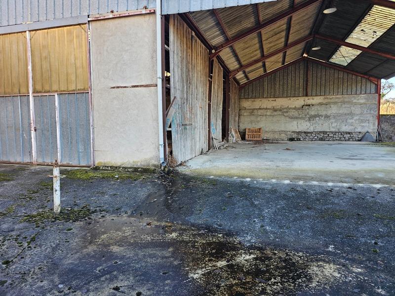 Maison - 180 m² - 1 pièce