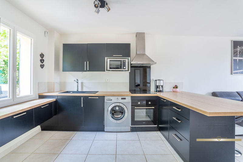 Maison - 180 m² - 7 pièces