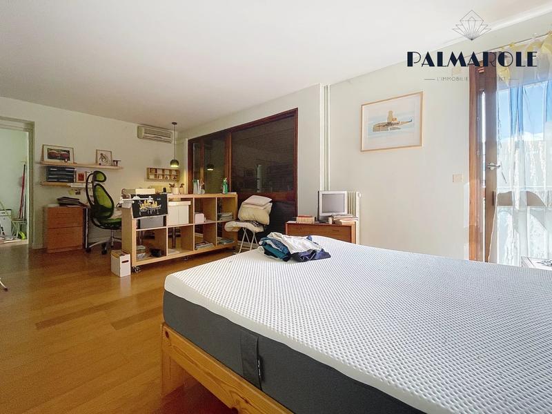 Appartement - 142 m² - 5 pièces