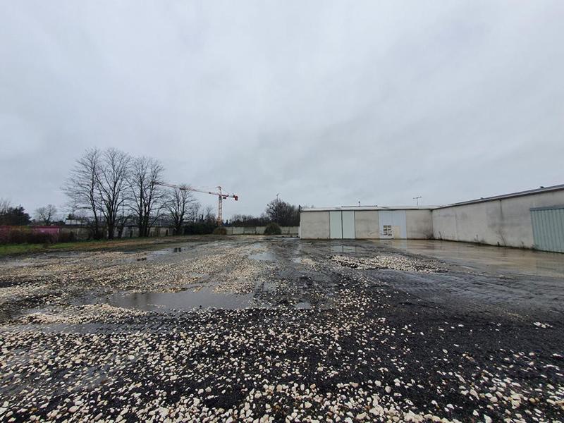 Terrain industriel - 1 428 m²