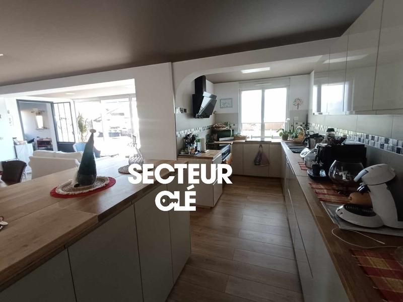 Maison - 156 m² - 5 pièces