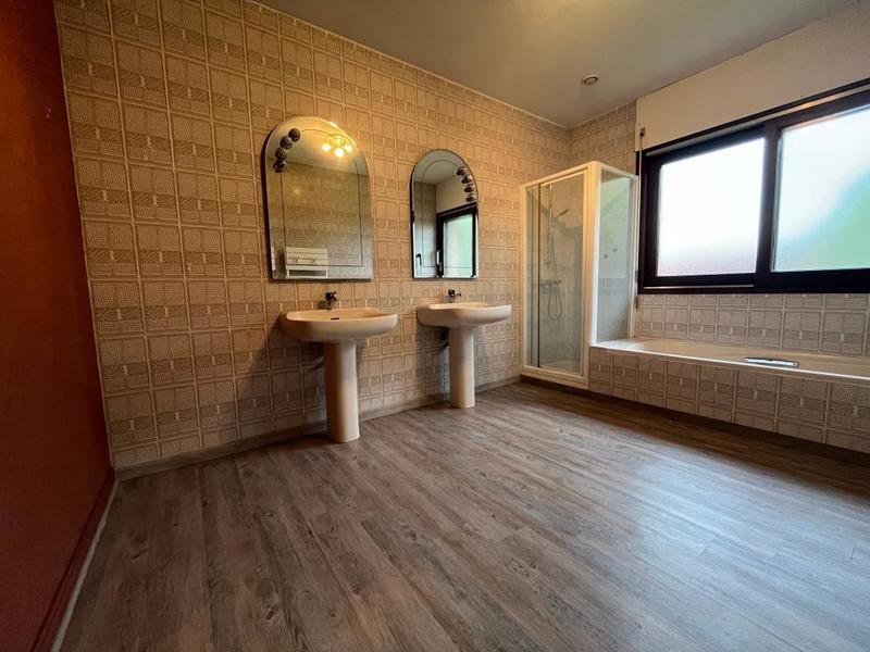 Maison - 160 m² - 5 pièces