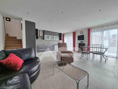 Maison - 160 m² - 8 pièces