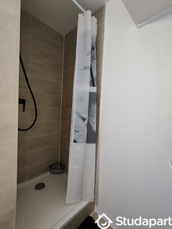 Chambre - 14 m² - 1 pièce