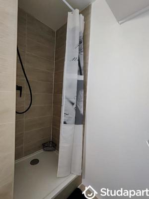 Chambre - 14 m² - 1 pièce