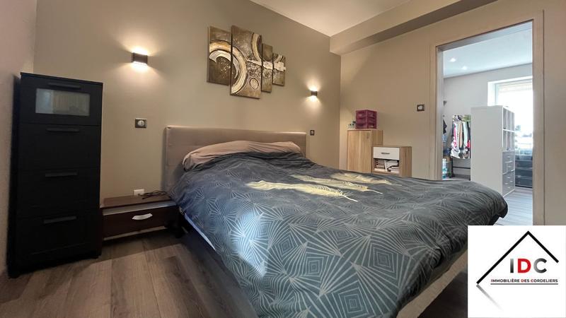 Appartement - 163 m² - 6 pièces