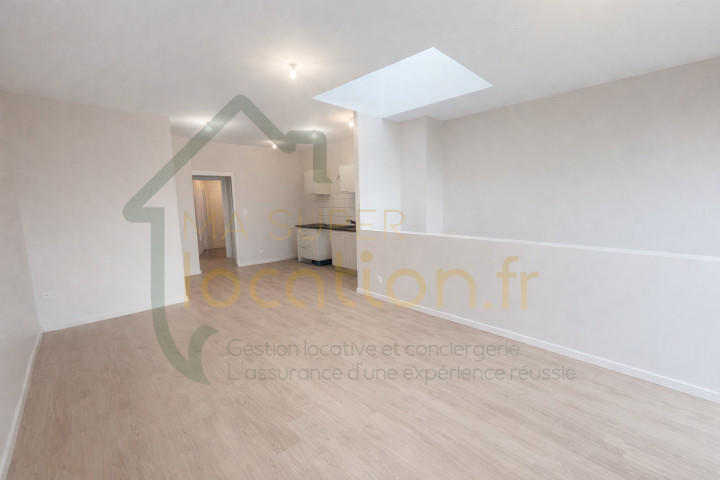 Appartement - 90 m² - 3 pièces