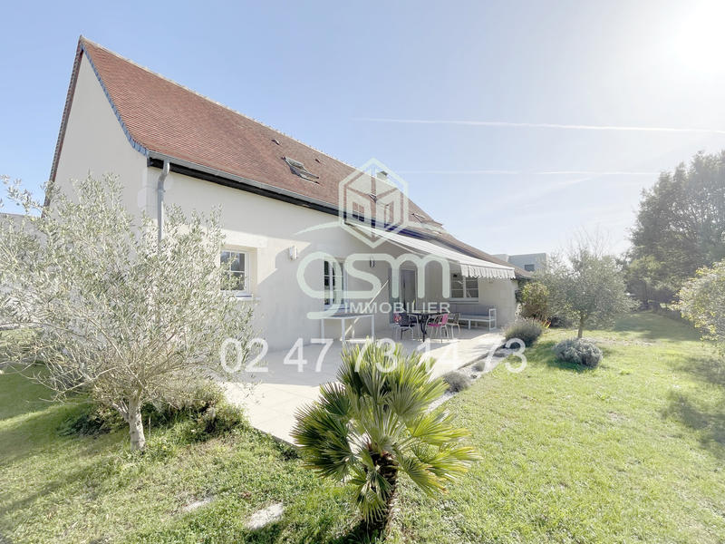 Maison - 166 m² - 6 pièces