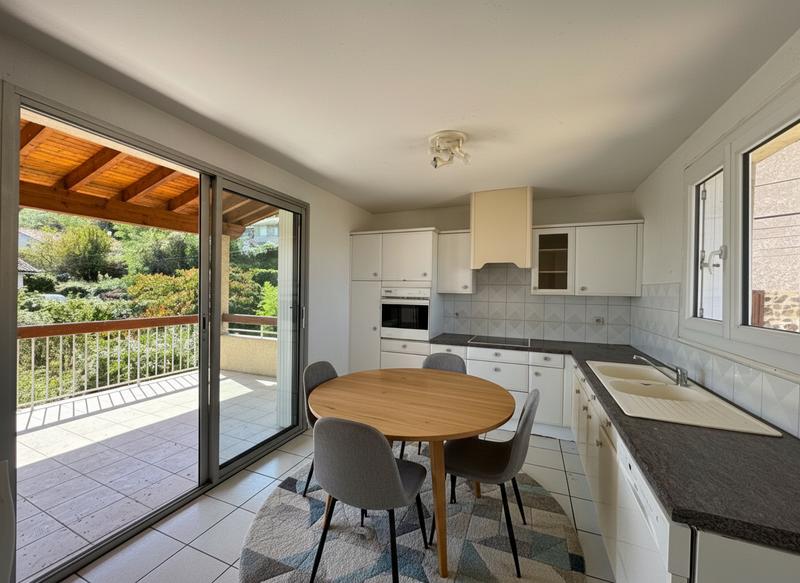 Maison de village - 84 m² - 4 pièces