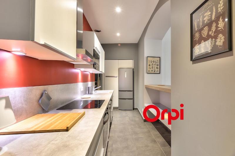 Appartement - 85 m² - 3 pièces