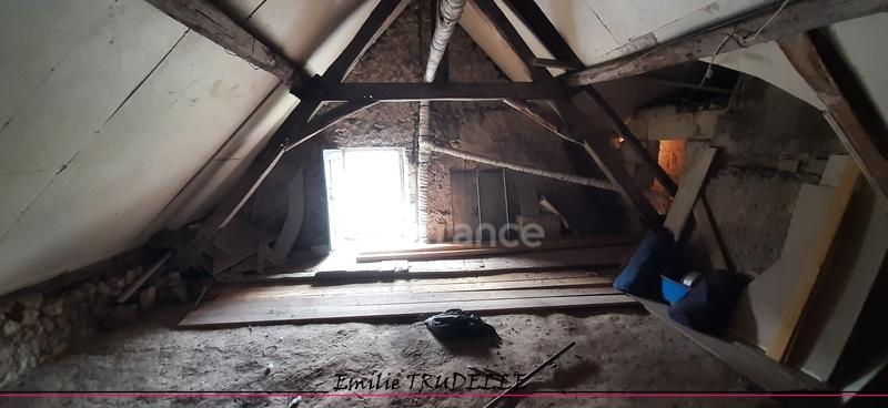 Maison en pierre - 92 m² - 4 pièces