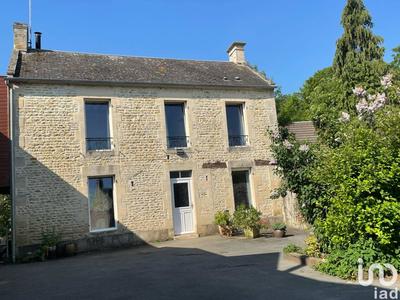 Maison - 365 m² - 8 pièces