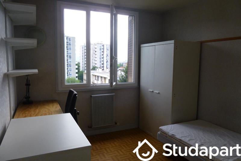 Chambre - 10 m² - 1 pièce